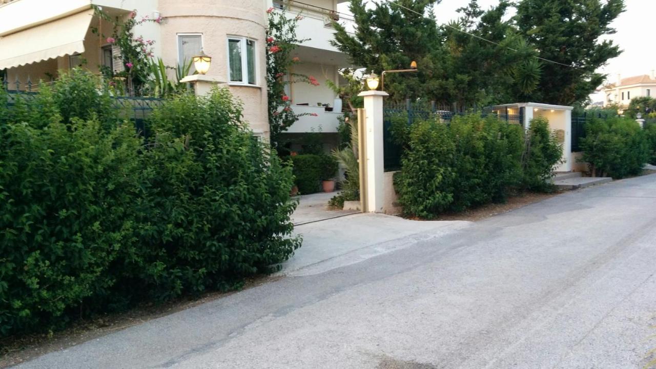 Lovely 2-Bedroom Apartment At Greek Riviera Vári Dış mekan fotoğraf